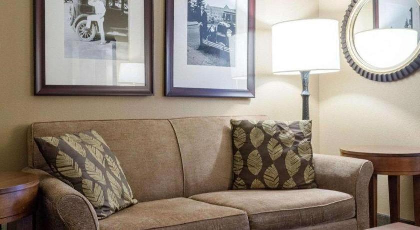 Comfort Suites Starkville Kültér fotó