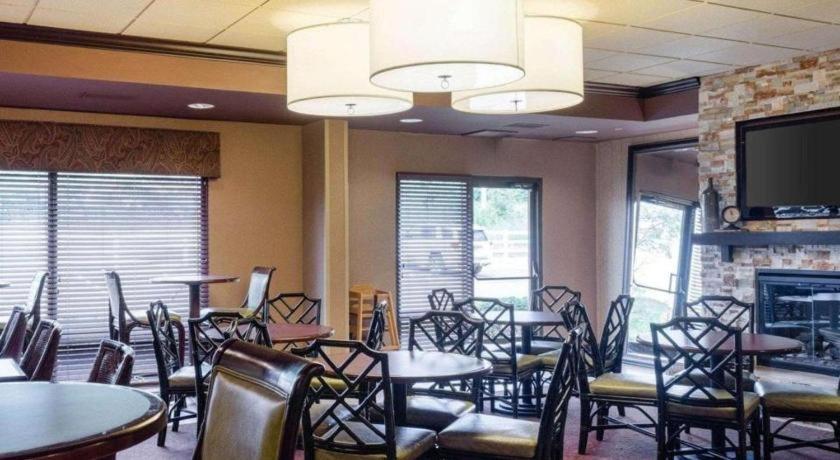 Comfort Suites Starkville Kültér fotó