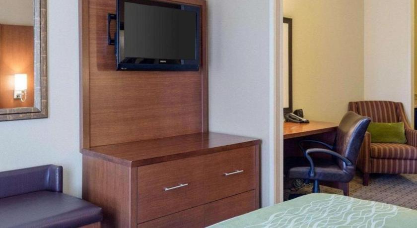 Comfort Suites Starkville Kültér fotó