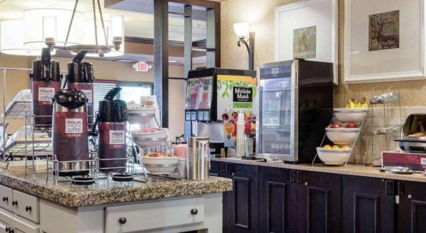 Comfort Suites Starkville Kültér fotó